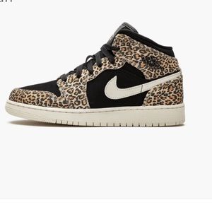 Nike Women’s Air Jordan Cheetah Mid (6.5Y OR 7W)